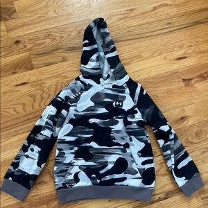 Under armor sweatshirt